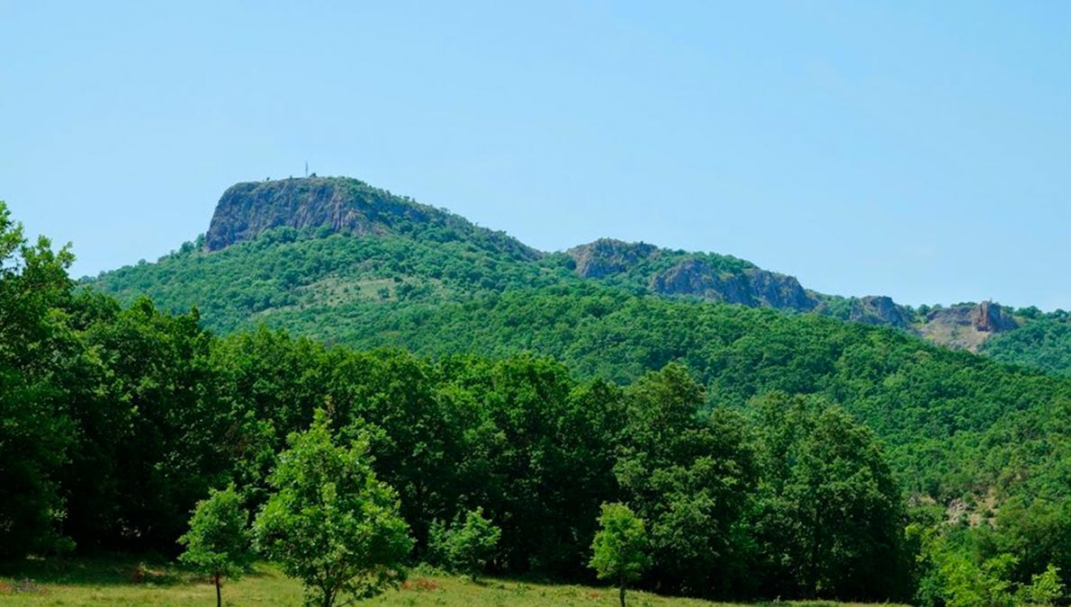 Thracian cult-funeral complex and settlement. Okopa medieval fortress