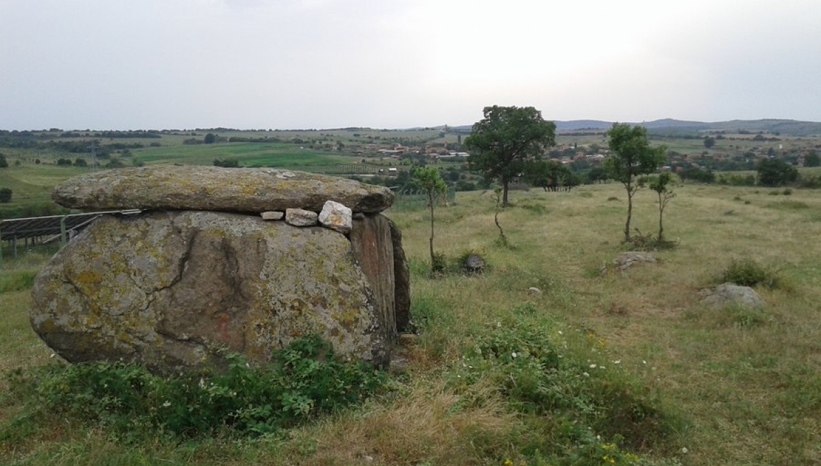 Dolmen - village of Ostar Kamuk, Sivri Kaya locality