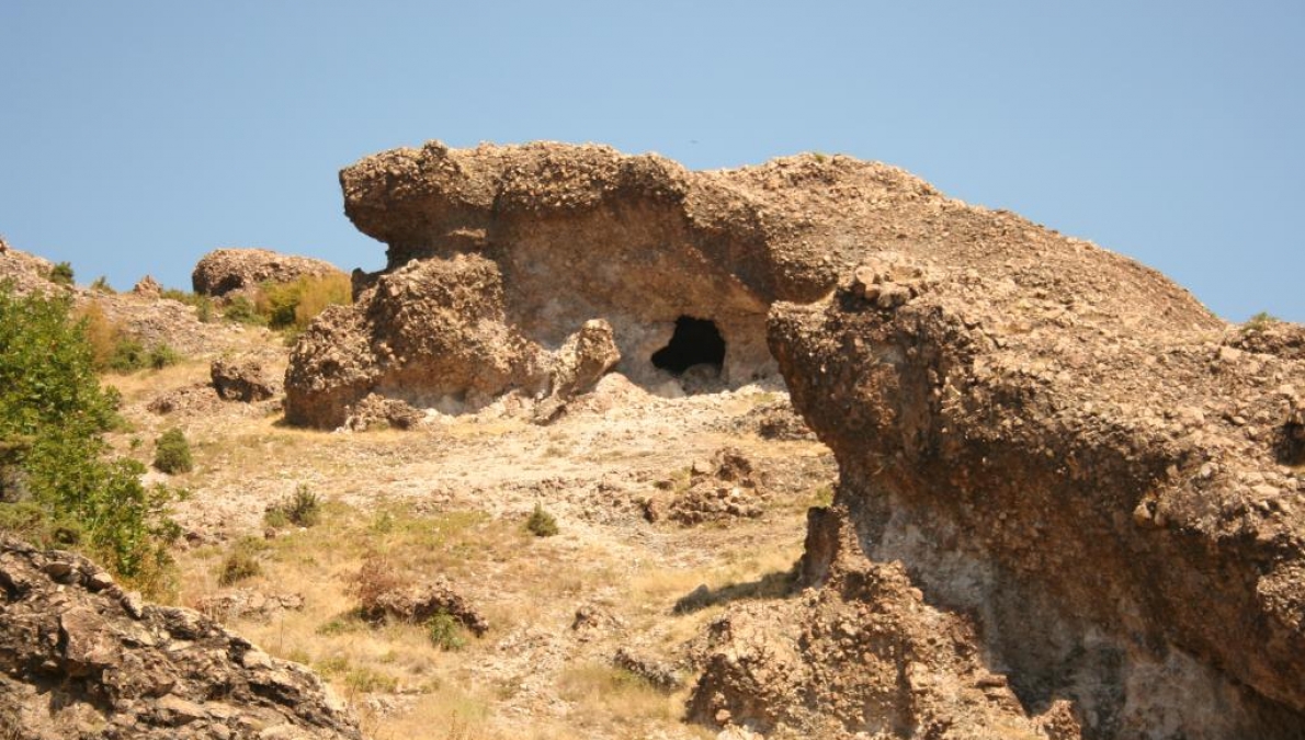 Στουντέν Κλάντενετς (Κρύο Πηγάδι)