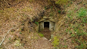 Thracian domed tomb, village of Valche Pole