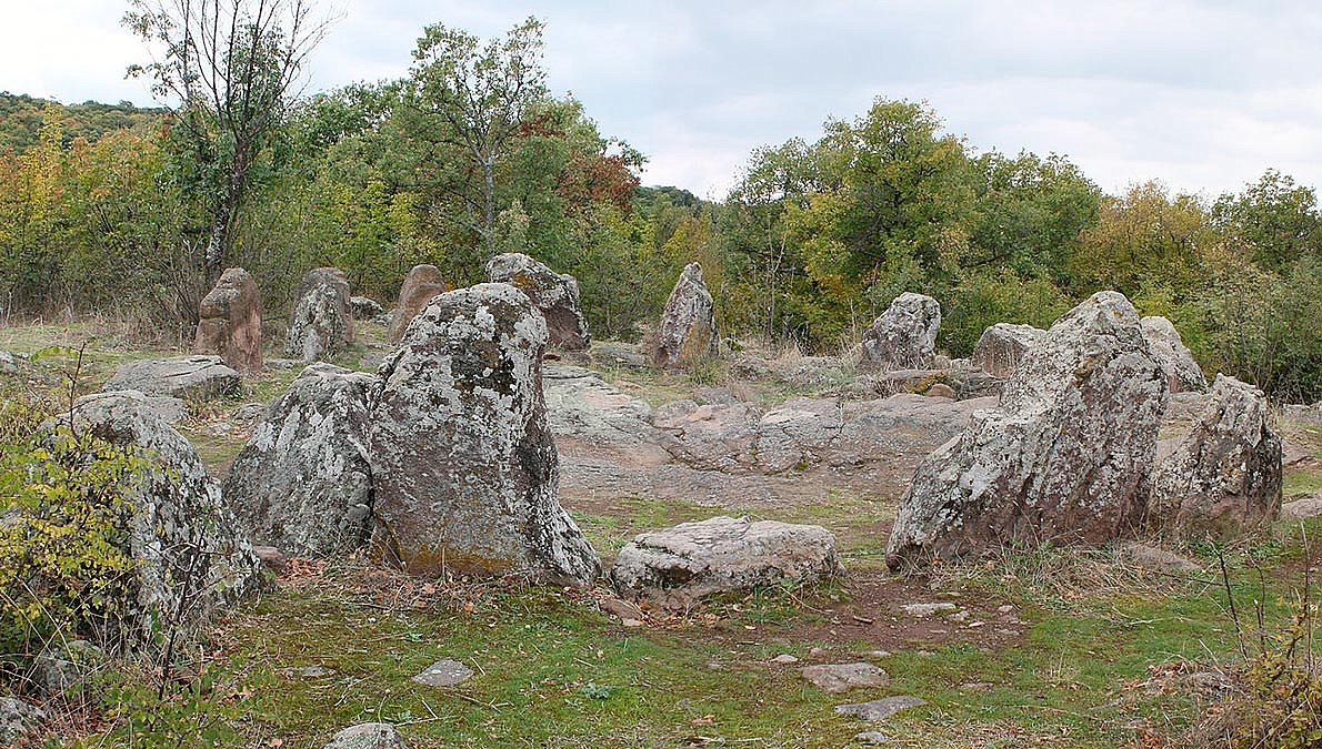Megalithic cult structure - cromlech, village of Dolen Glavanak